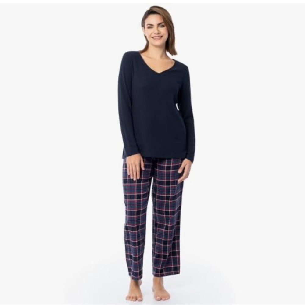 NWT Fruit of the Loom Women’s beyondsoft 2-piece Sleep Set - Size L
